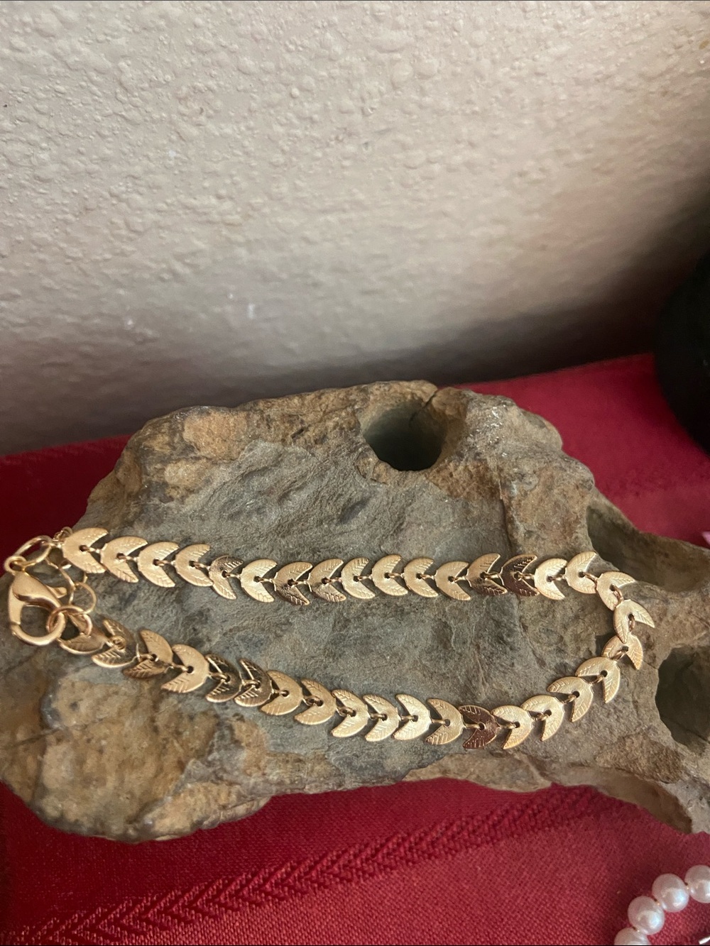 5/$10❤️❤️❤️New Articulated Leafs Bracelet